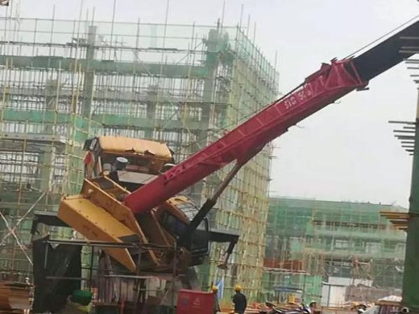 陕州区新区吊车出租_吊车出租中小型汽车吊常识总结